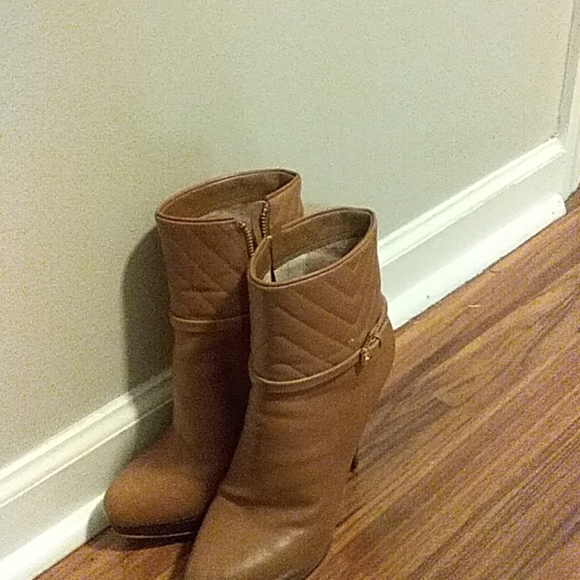 Michael Kors Boots - Picture 1 of 4